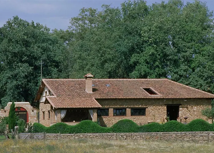 Cr La Casona De Valfrio - Alquiler Completo Villa Cuacos De Yuste